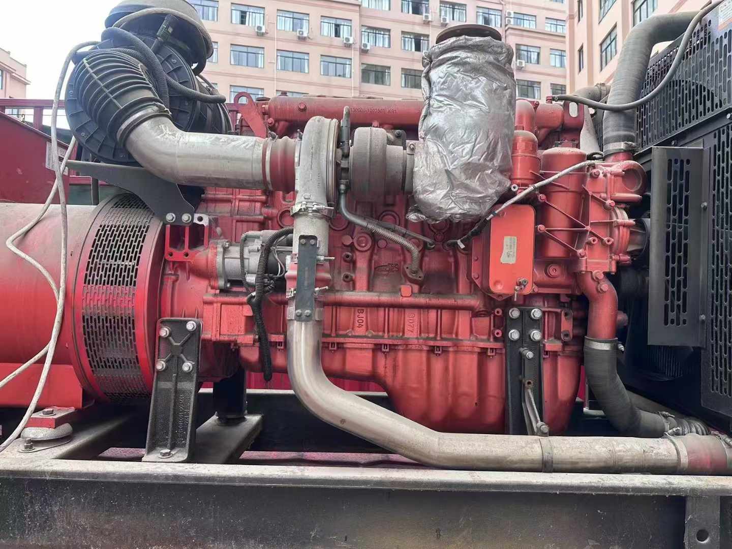 四会如何选择适合 600kW 柴油发电机组的过载保护器？