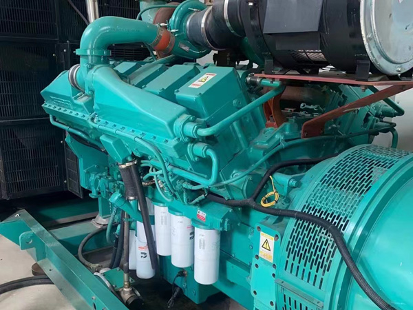 四会更换100kW柴油发电机组机油时，需要注意哪些事项？